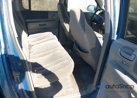 2002 Dodge Dakota Sport из США, поврежденный, VIN 1B7HG38X32S663247